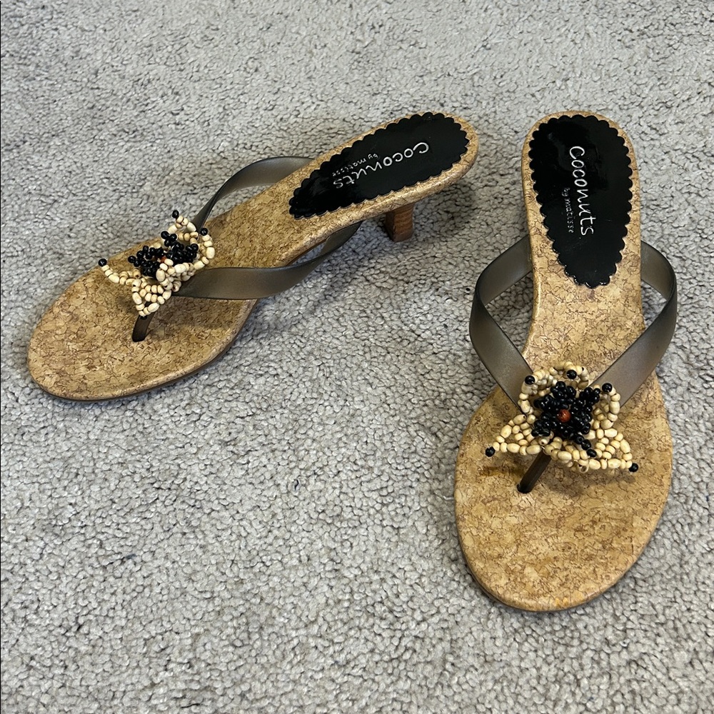 (SOLD) Coconuts by Matisse Popi Beaded Thong Sandals Kitten Heels Size 10